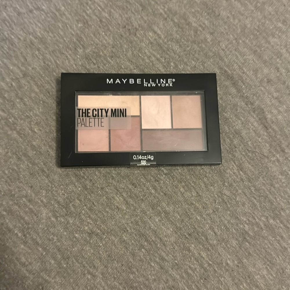 Maybelline New York eye shadow pallet